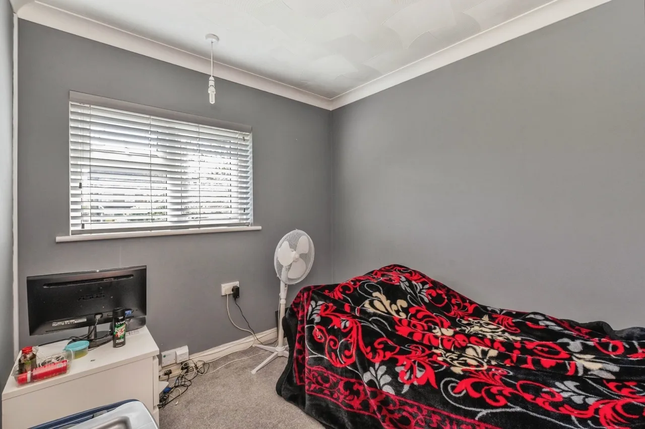 Southend Road, Stanford-le-Hope, Essex, SS17, photo 21