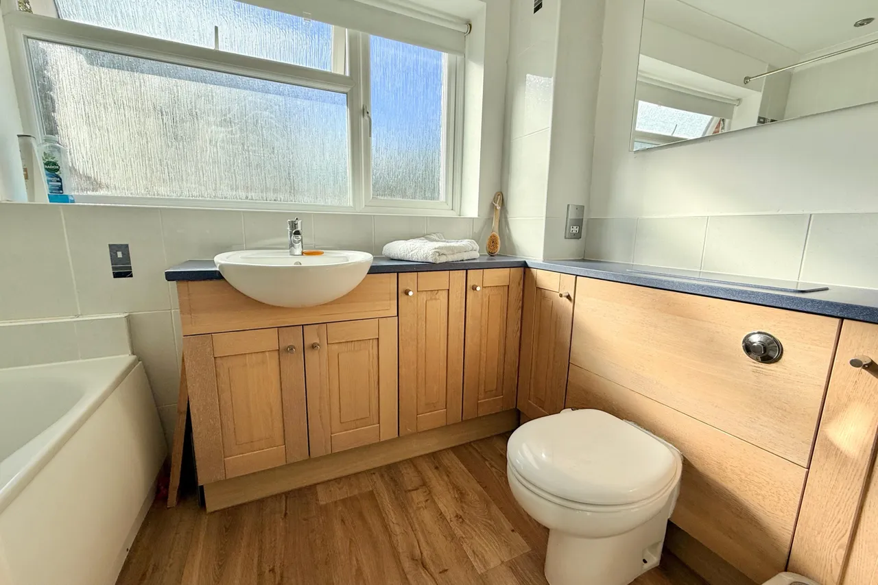 Ringwood, BH24, photo 17