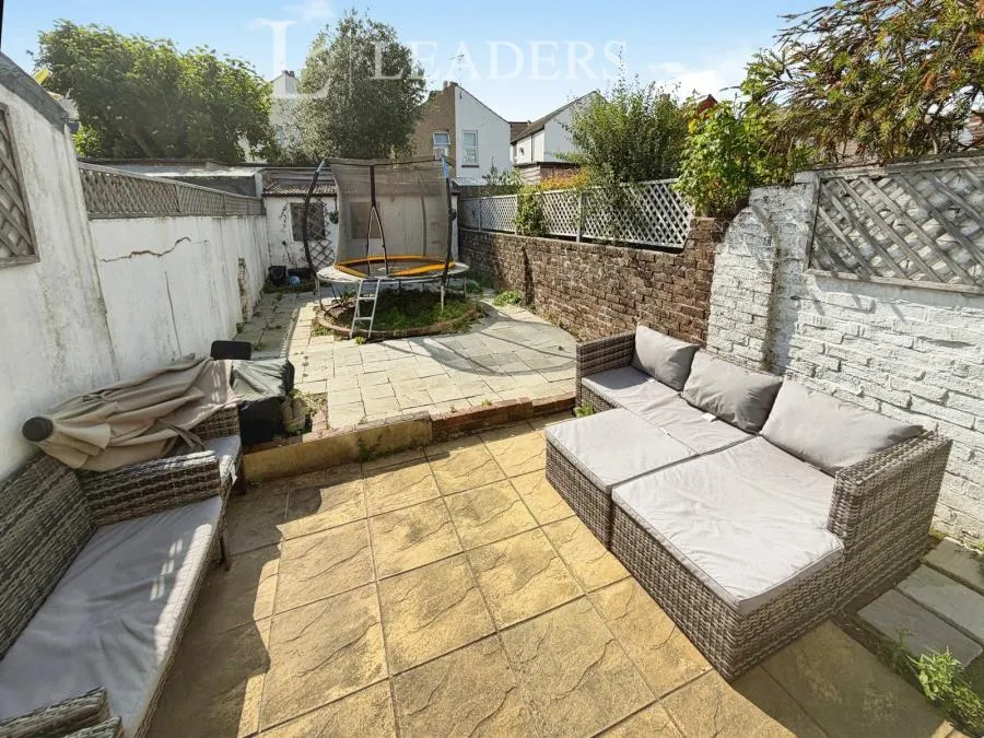 Folkestone Road, Portsmouth, PO3, photo 8