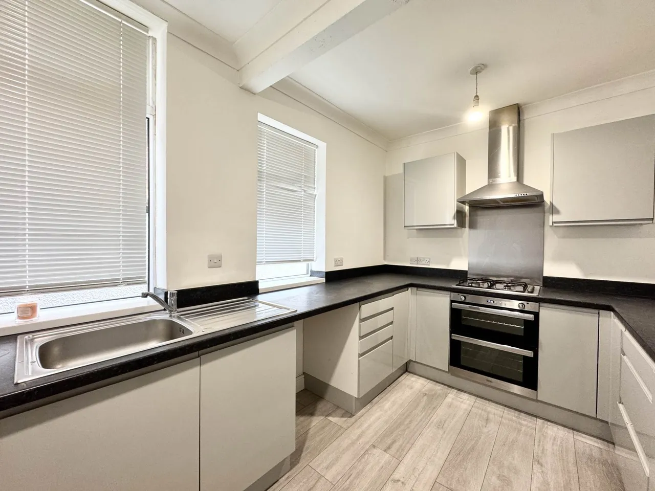 Lingholme Road, St Helens, photo 8