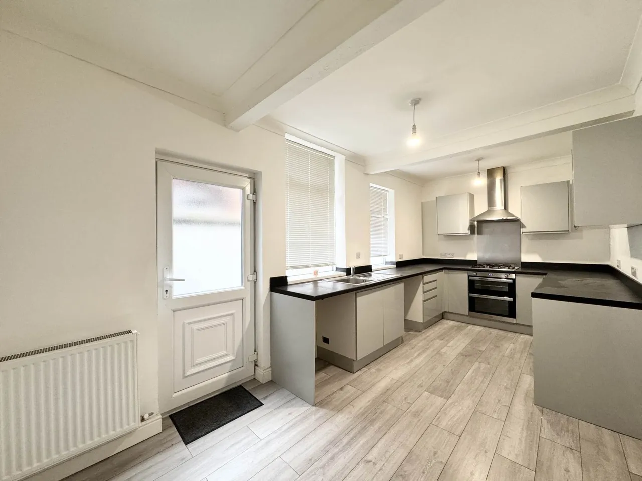 Lingholme Road, St Helens, photo 11