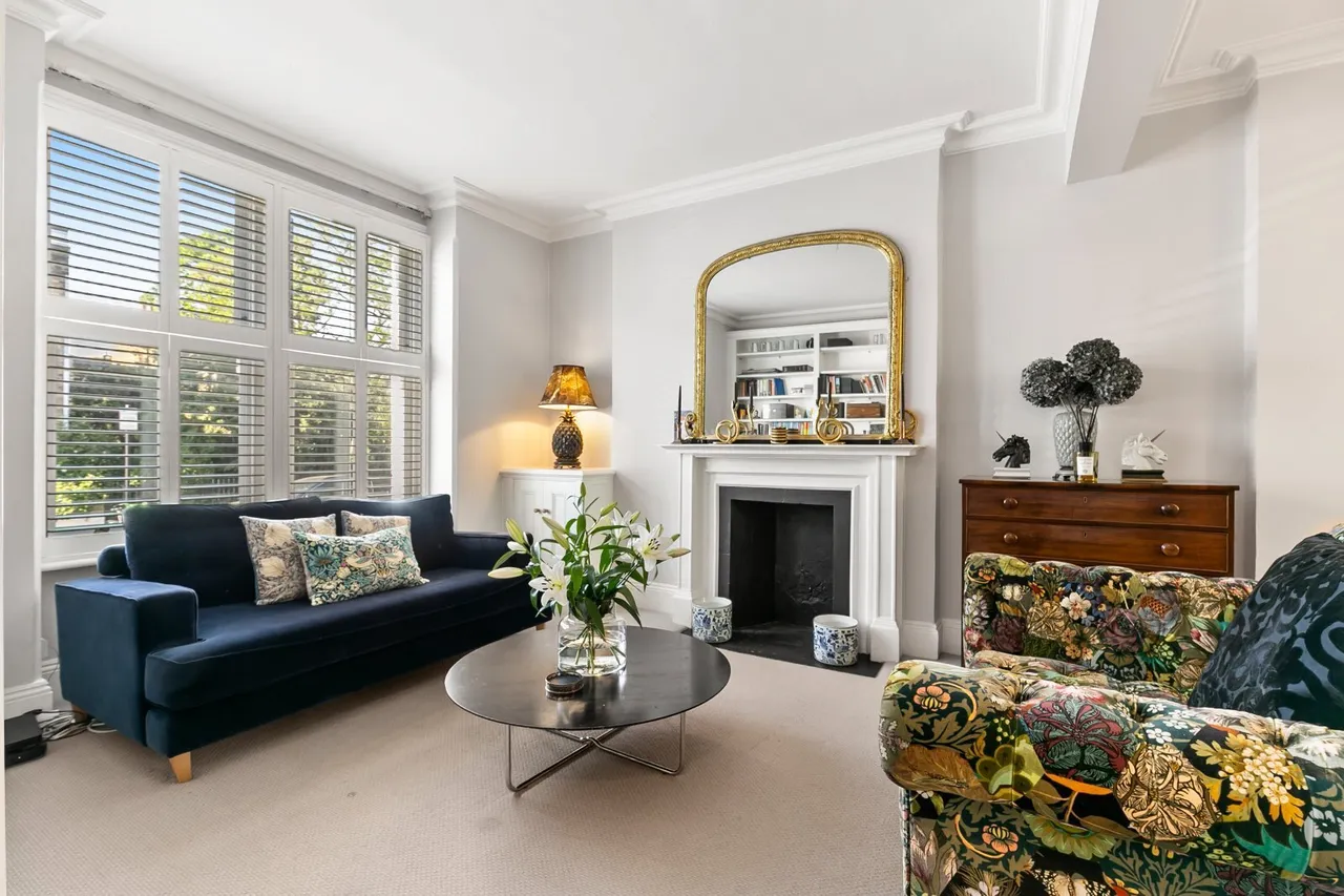 3 bed flat for sale, Reporton Road, Munster Village, SW6