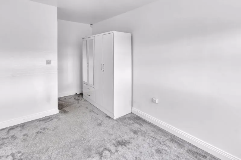 Turnpike Close, Rochdale OL12 6HG, photo 6