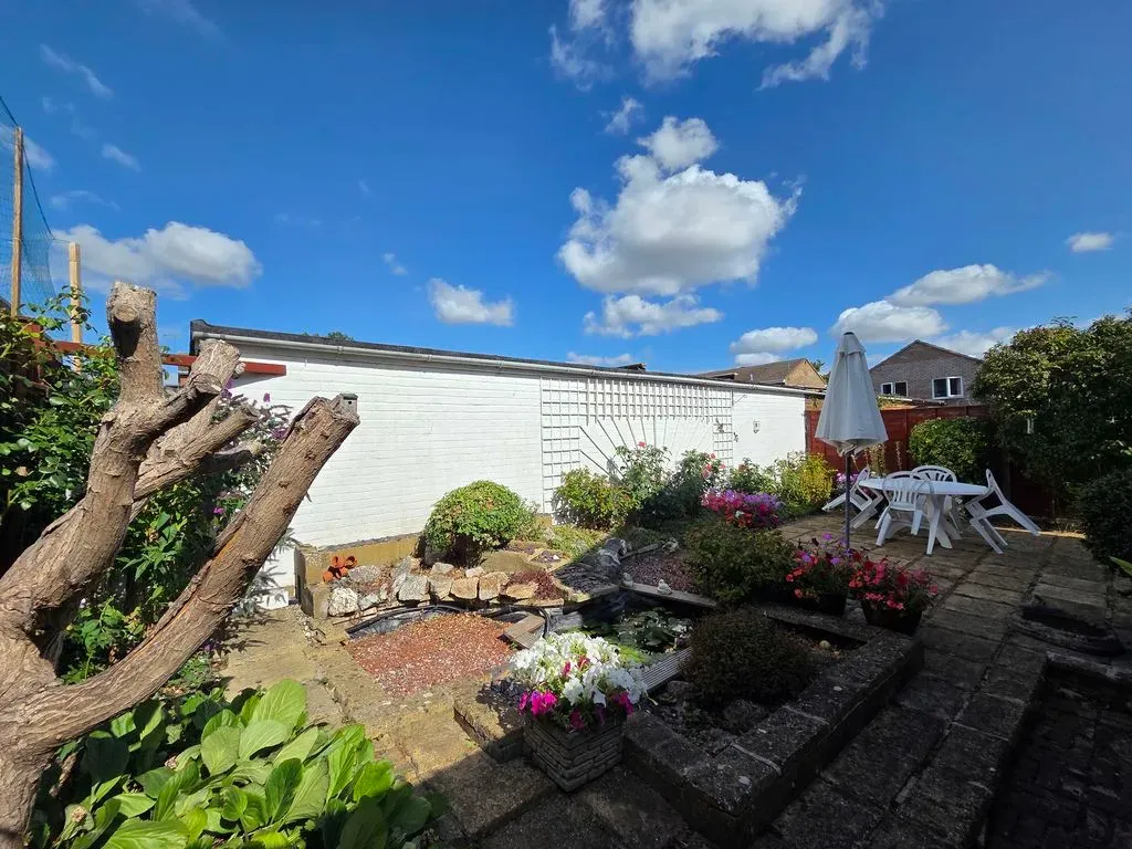 Aberdeen Close, Bletchley, Milton Keynes, Buckinghamshire, MK3 7SR, photo 9