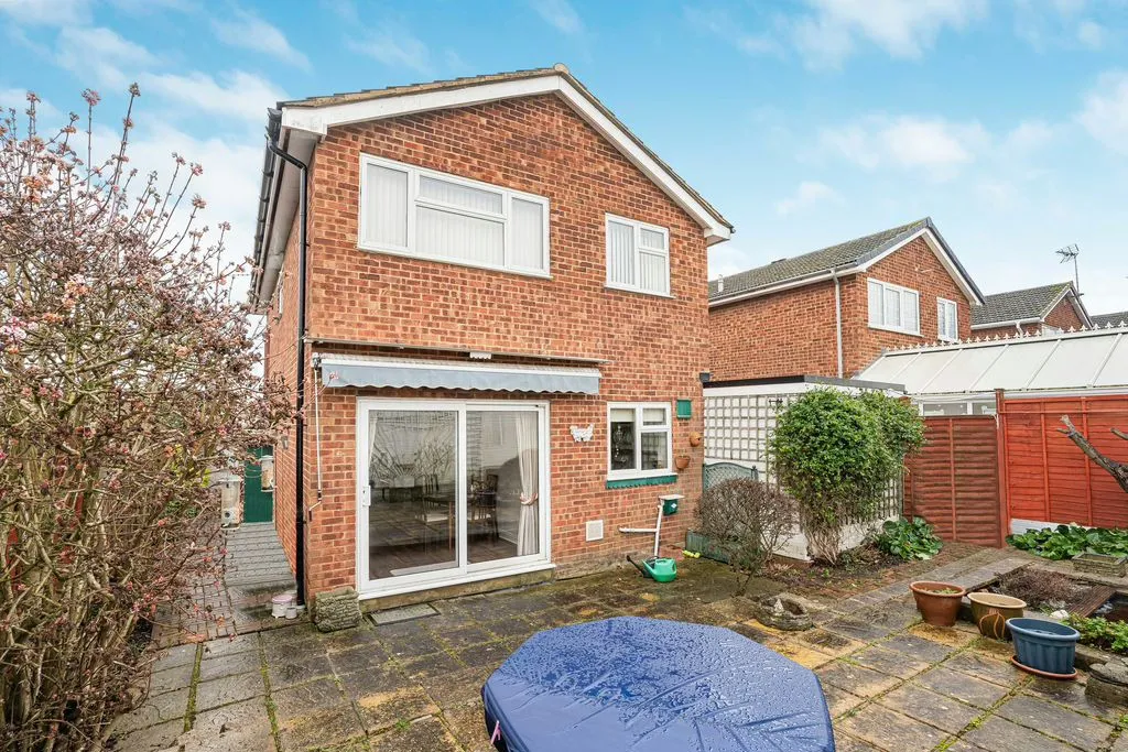 Aberdeen Close, Bletchley, Milton Keynes, Buckinghamshire, MK3 7SR, photo 13