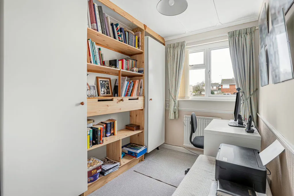 Aberdeen Close, Bletchley, Milton Keynes, Buckinghamshire, MK3 7SR, photo 11