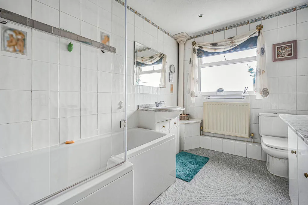 Aberdeen Close, Bletchley, Milton Keynes, Buckinghamshire, MK3 7SR, photo 6
