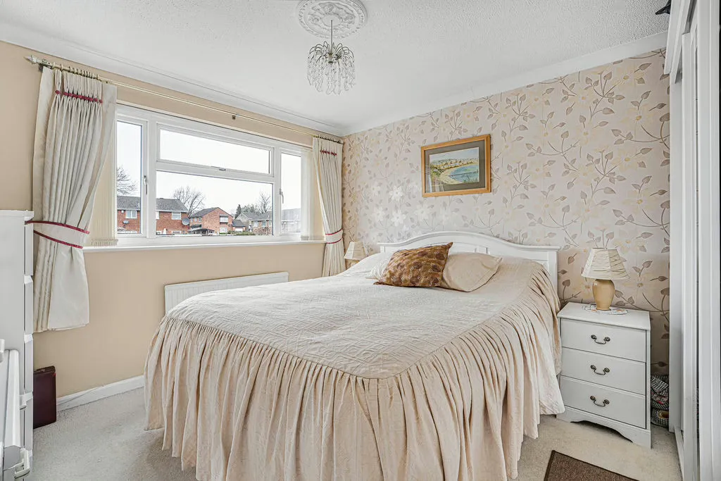 Aberdeen Close, Bletchley, Milton Keynes, Buckinghamshire, MK3 7SR, photo 12