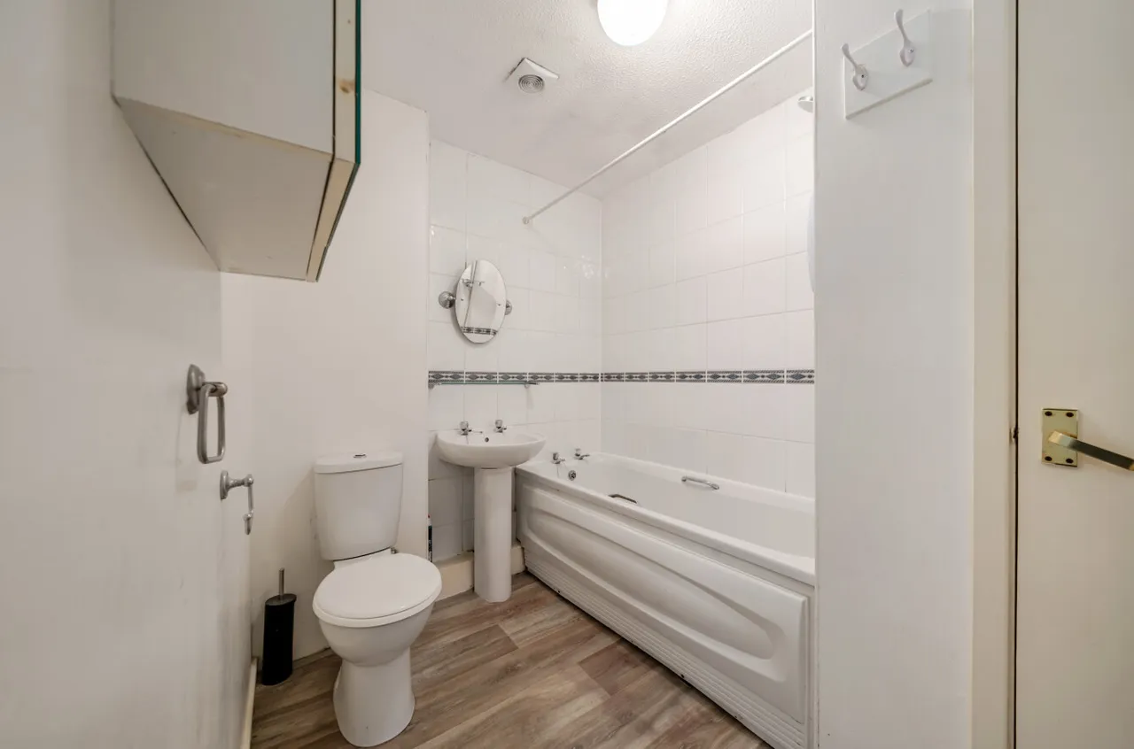 Oakdale Glen, Harrogate, HG1, photo 8