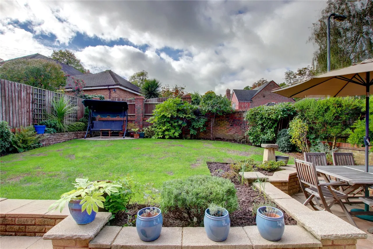 Sundbury Rise, Bournville Village Trust, Northfield, Birmingham, B31 2EZ, photo 25