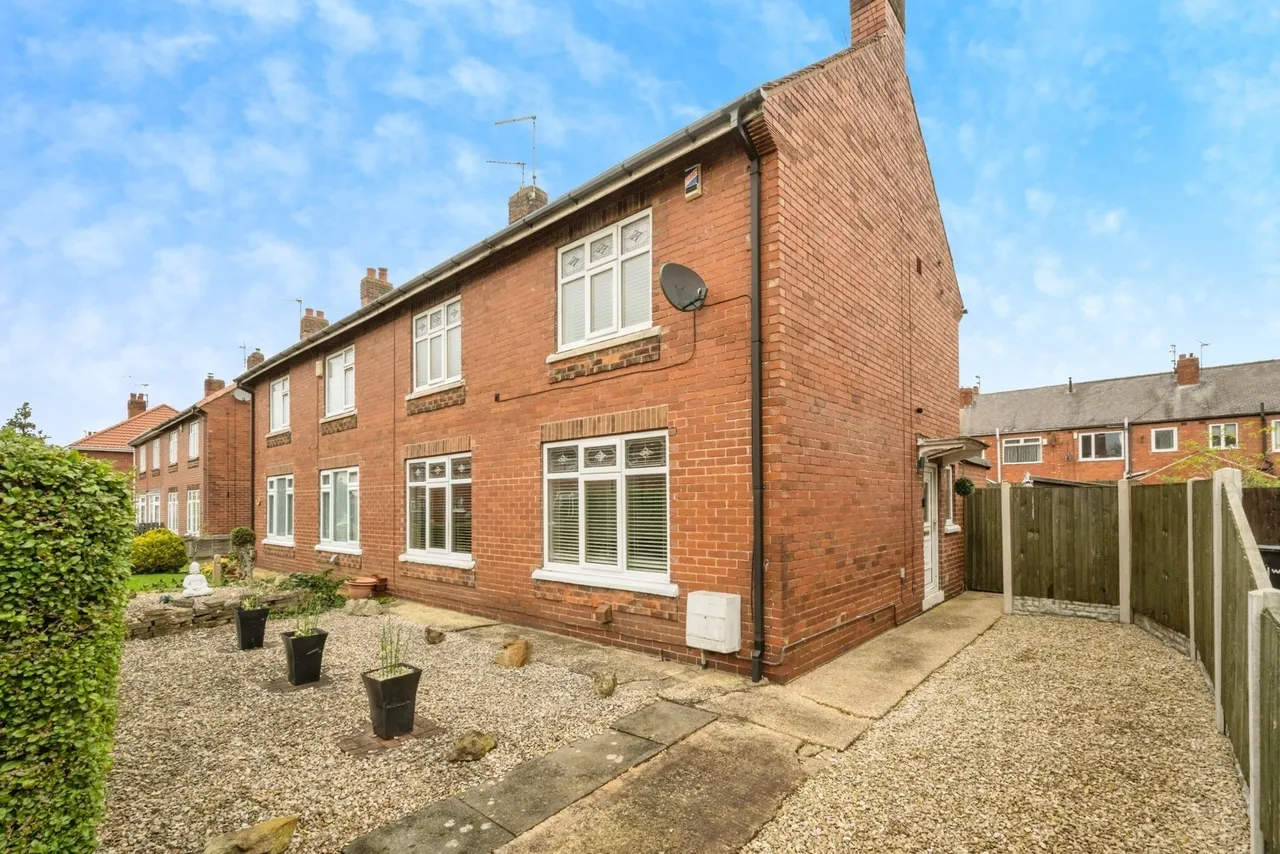 3 bed house for sale — Wellington Grove, Doncaster, South Yorkshire, DN5