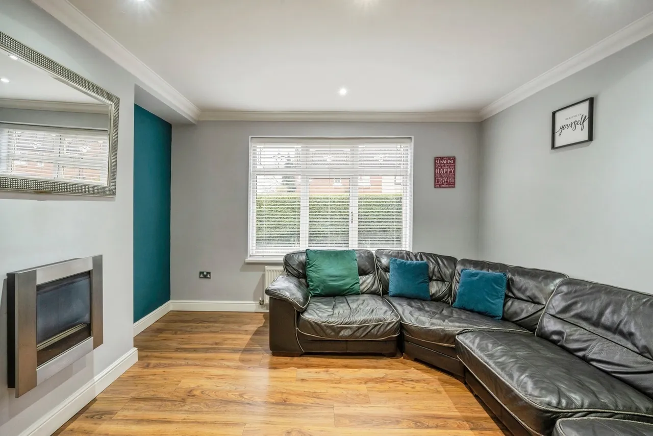 Wellington Grove, Doncaster, South Yorkshire, DN5, photo 6