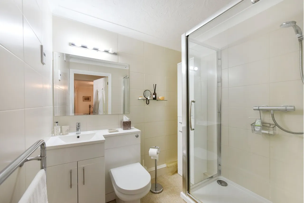 Mayfield Avenue, Whetstone, N12, photo 12