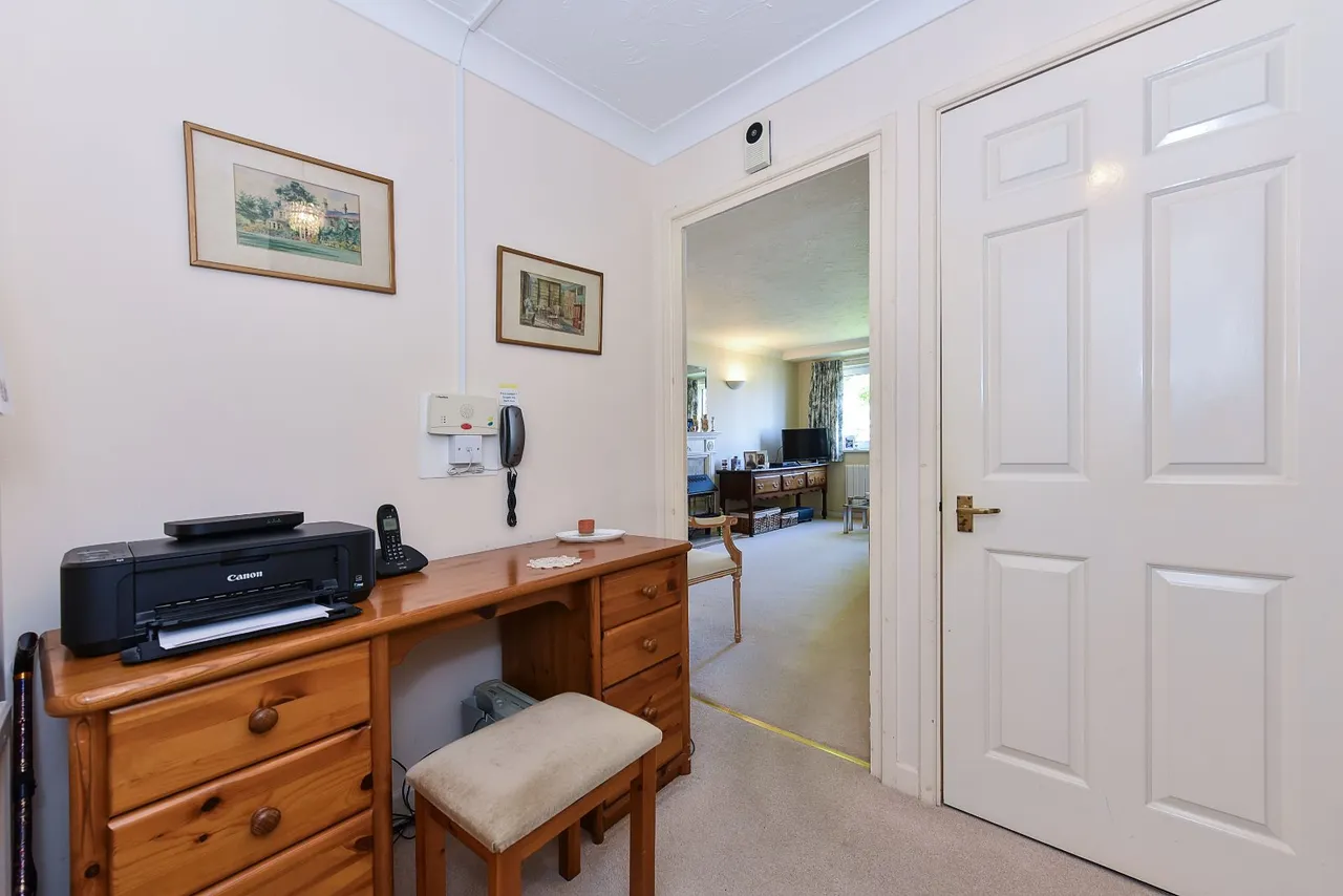 Mayfield Avenue, Whetstone, N12, photo 7