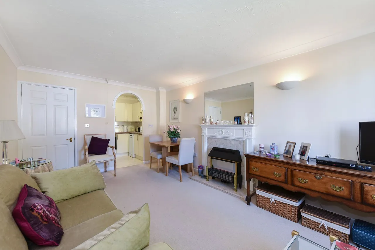 Mayfield Avenue, Whetstone, N12, photo 4