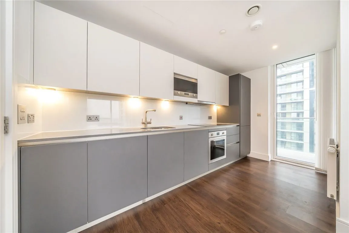 Harbour Way, London, photo 2
