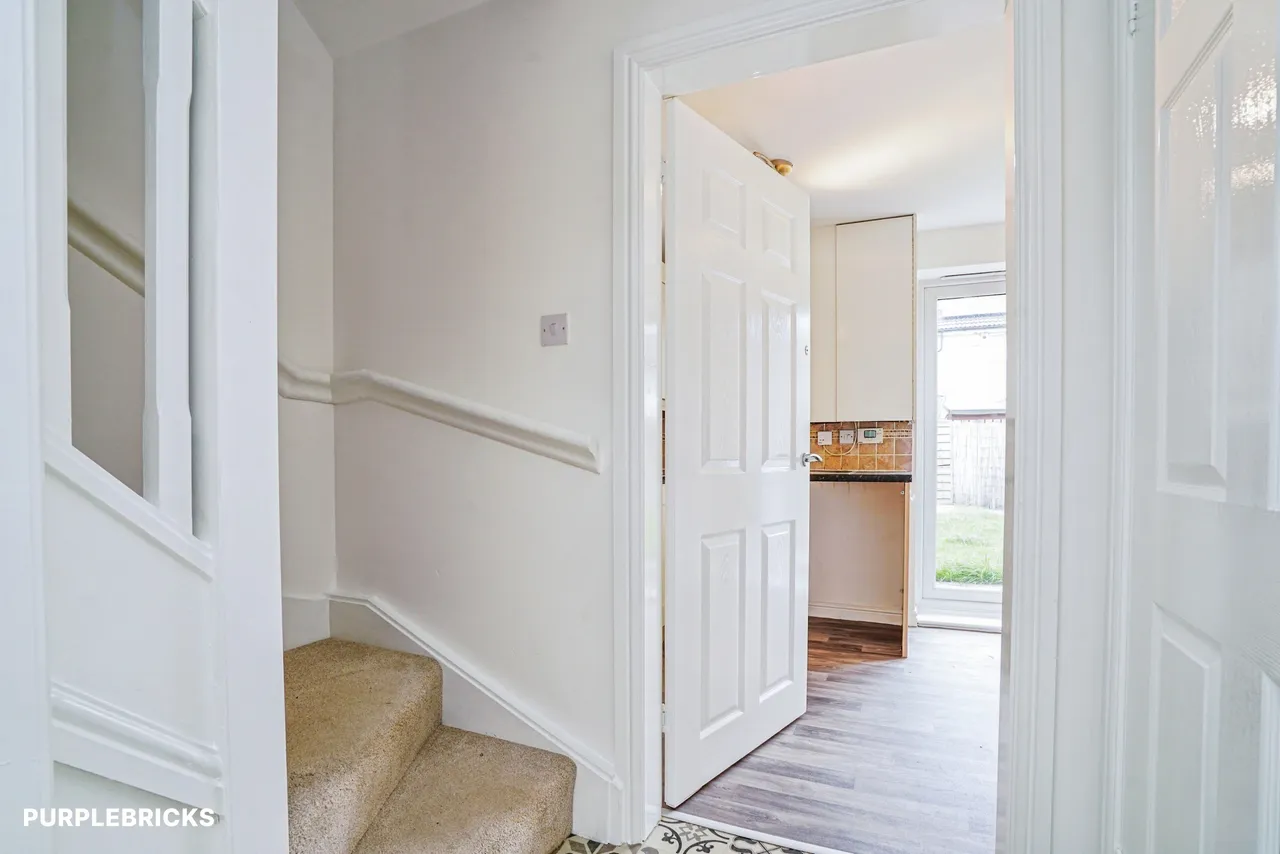 St. Mathew Way, Leeds, LS14, photo 15