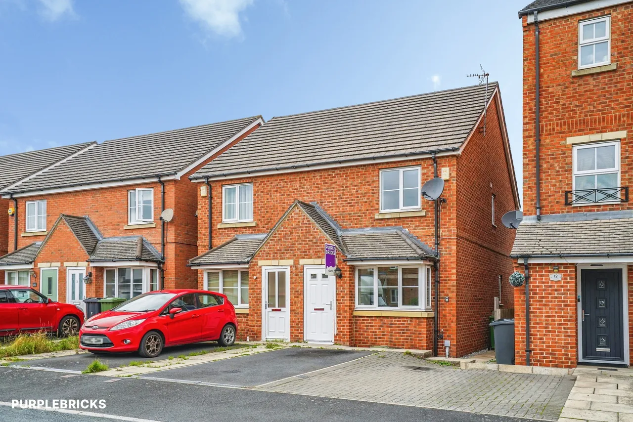 2 bed house for sale, St. Mathew Way, Leeds, LS14