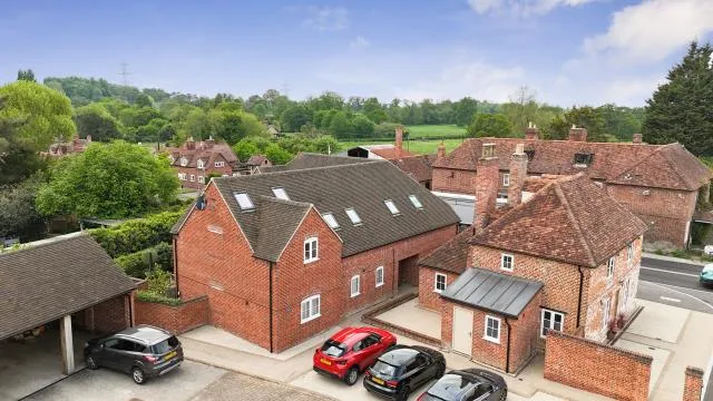 Yew Tree Courtyard, Nuneham Courtenay, OX44, photo 4