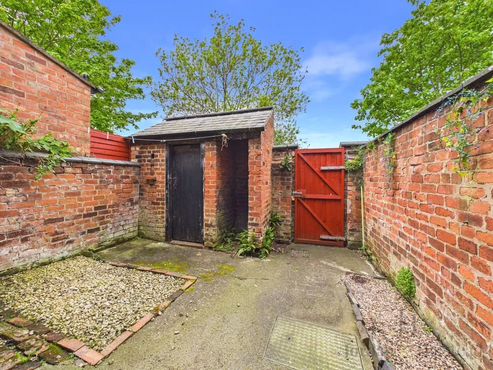 Robin Hood Lane, Helsby, Frodsham, Cheshire, WA6 0DU, photo 5