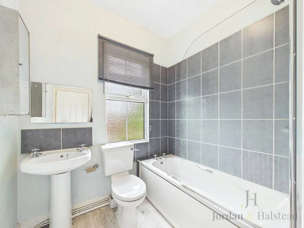 Robin Hood Lane, Helsby, Frodsham, Cheshire, WA6 0DU, photo 8