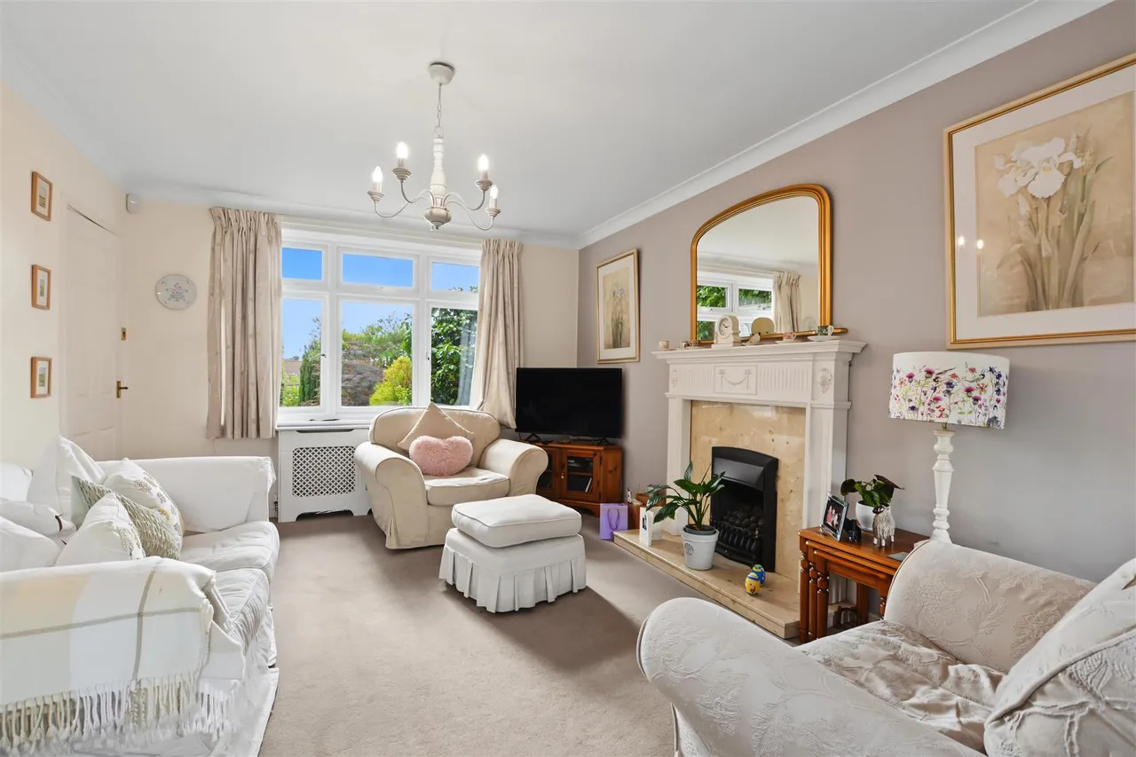 Richmond Gardens, Redhill, NG5, photo 3