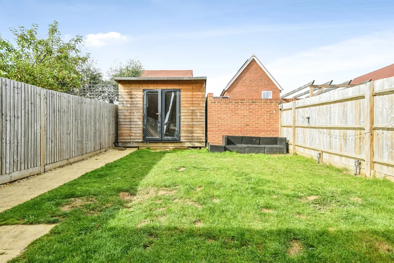 Raven Way, Shrivenham, SN6, photo 17