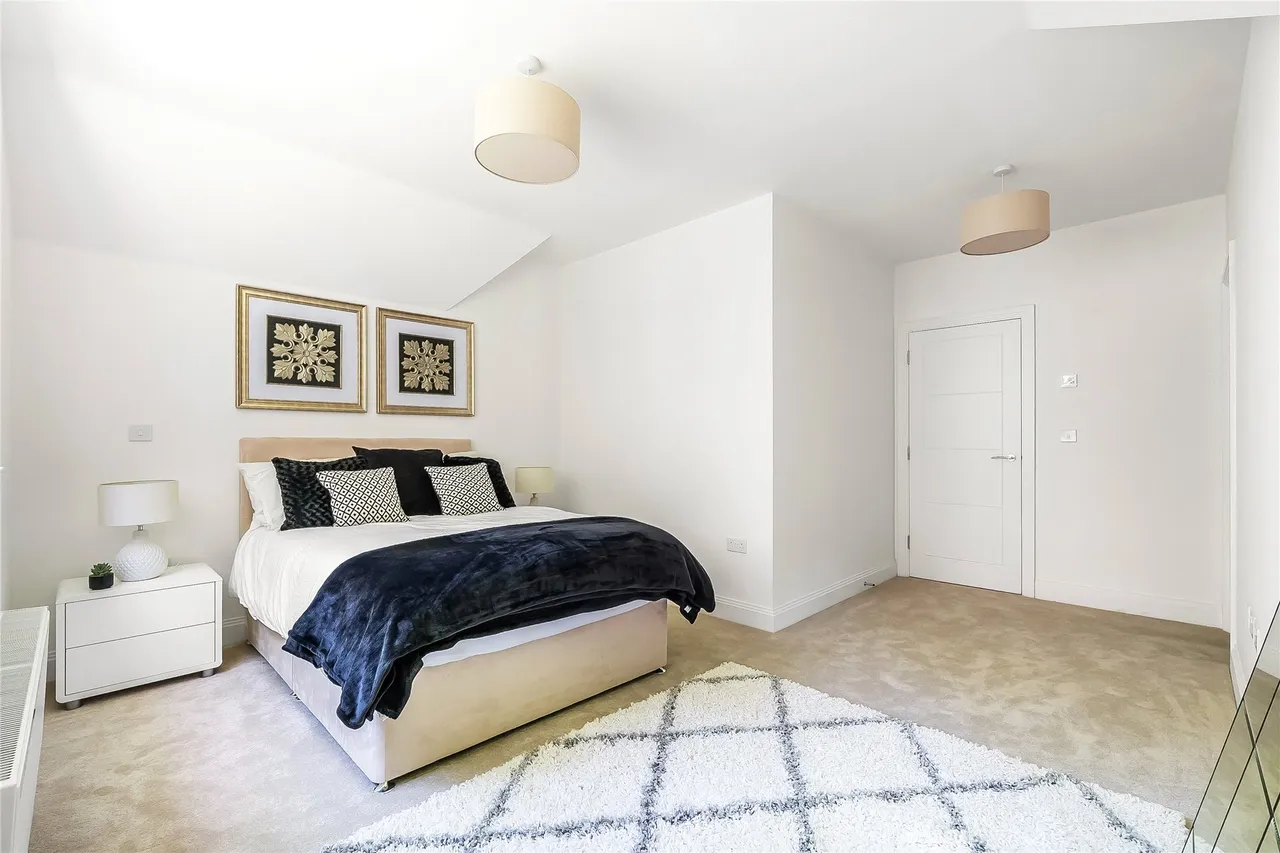 Ockford Road, Godalming, GU7, photo 11