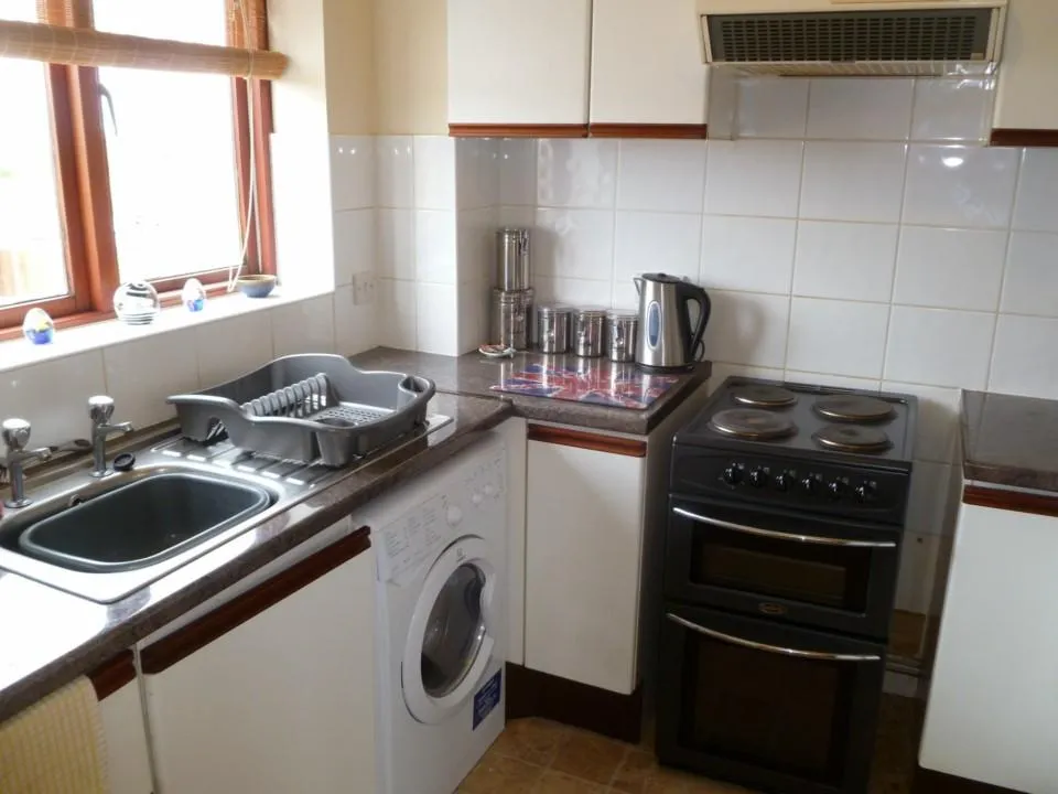 Hadrians Court, Fletton, PE2, photo 17