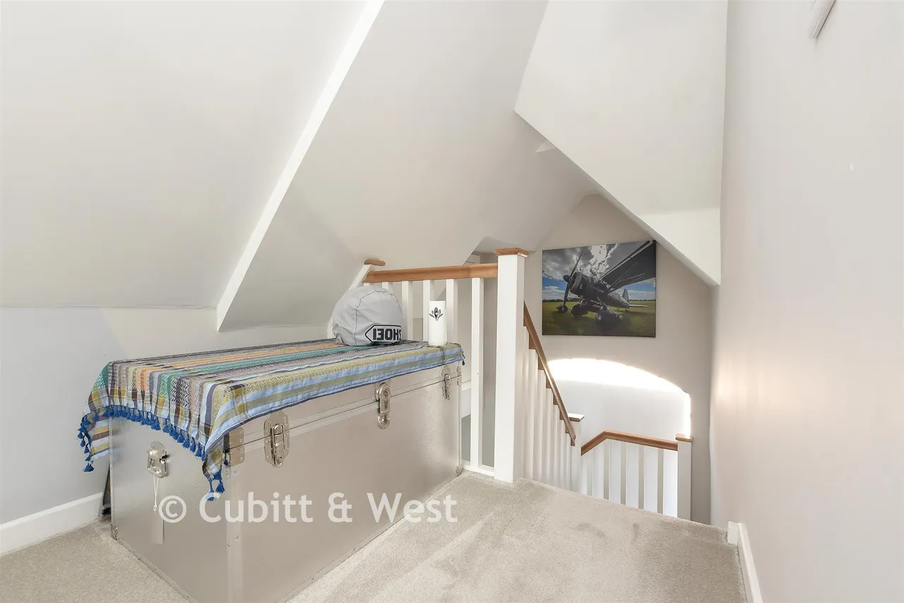 Ansell Road, Dorking, RH4, photo 5