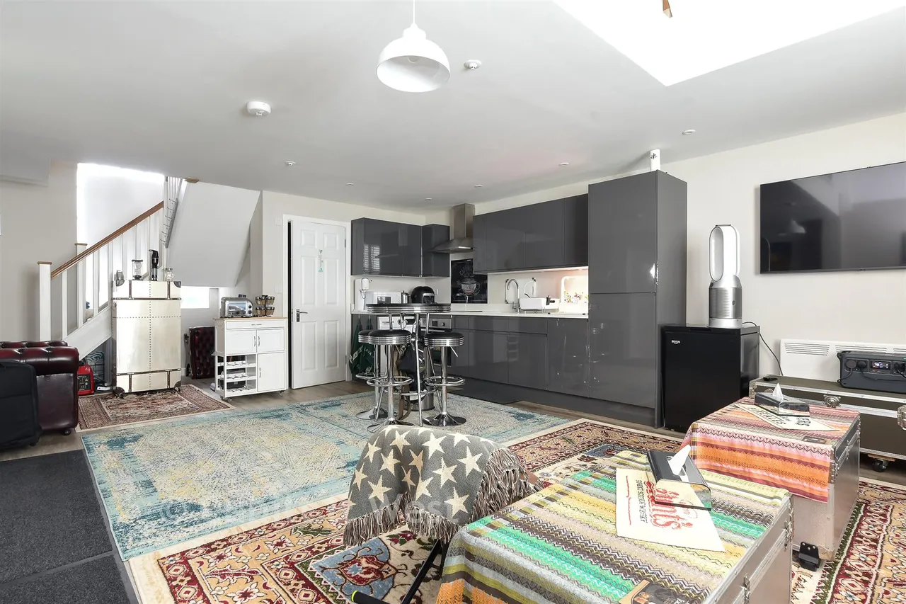 Ansell Road, Dorking, RH4, photo 4