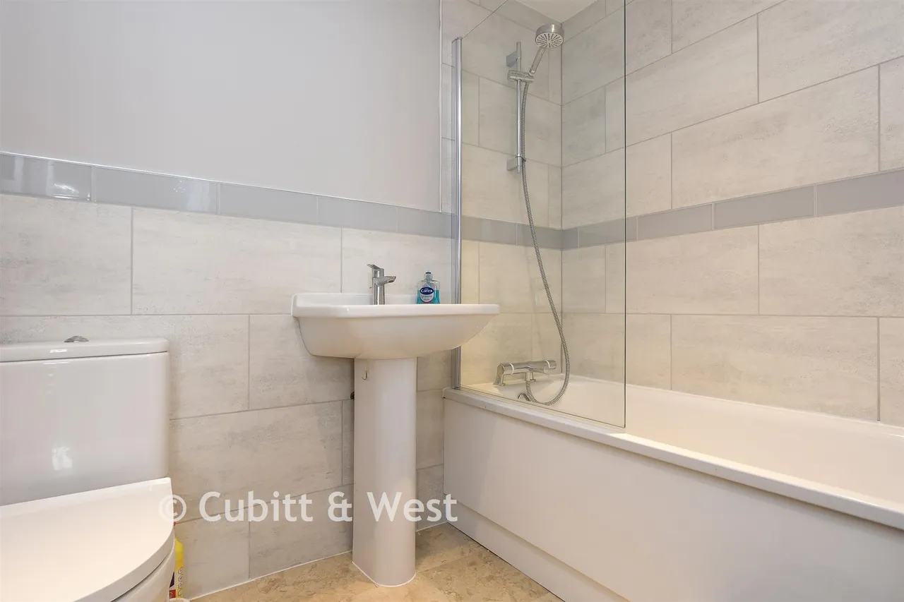 Ansell Road, Dorking, RH4, photo 8