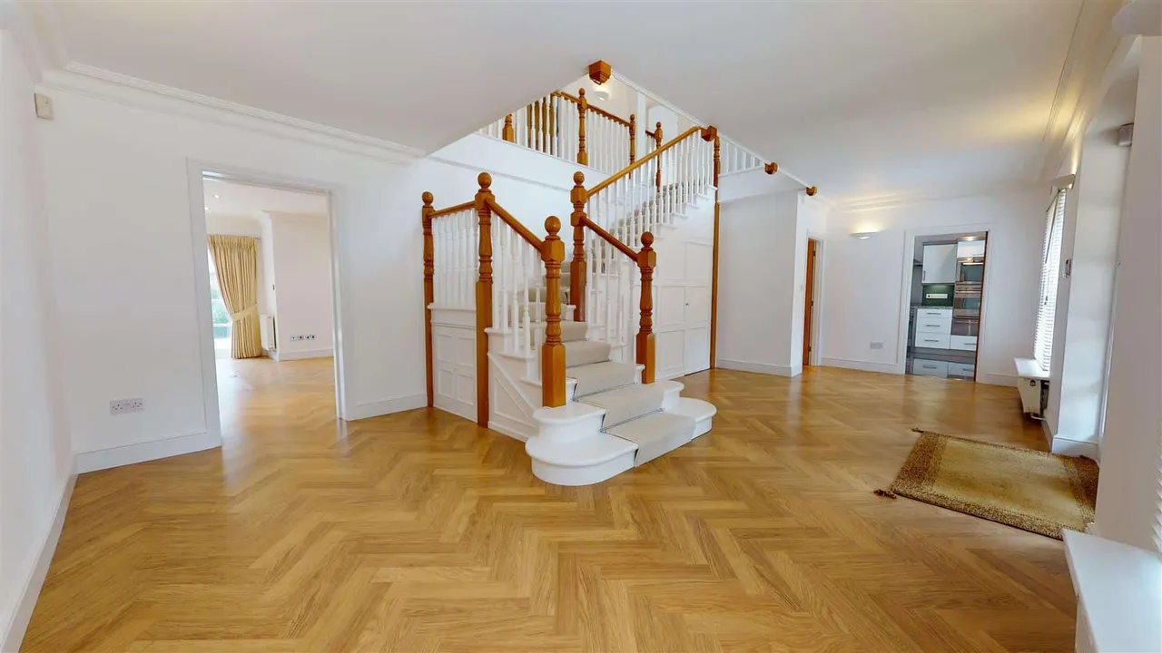 Torwood House, High Beech, Loughton, photo 6