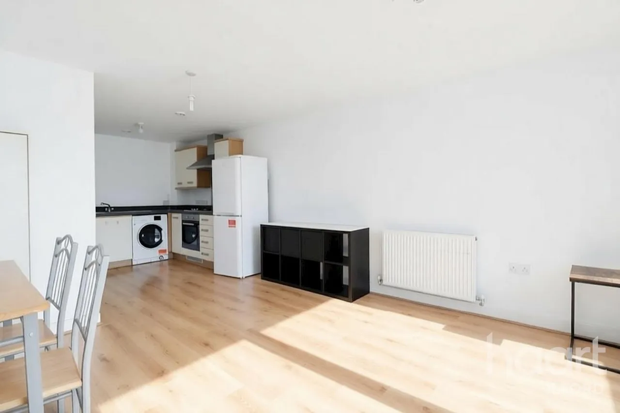 Perth Road, Ilford, IG2, photo 6