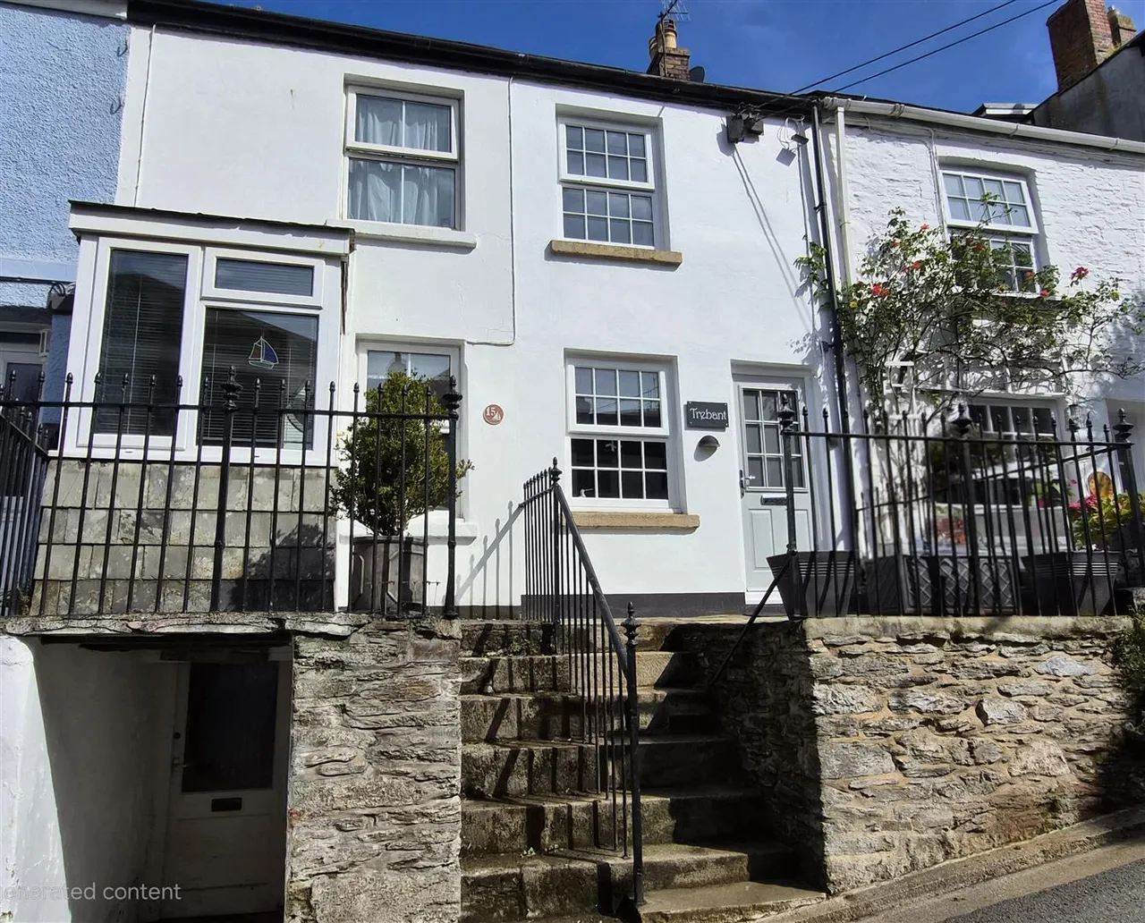 3 bed house for sale, Fore Street, Polruan