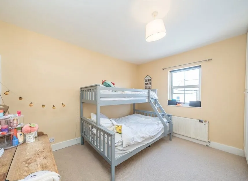 Norcutt Road, Twickenham, TW2, photo 6