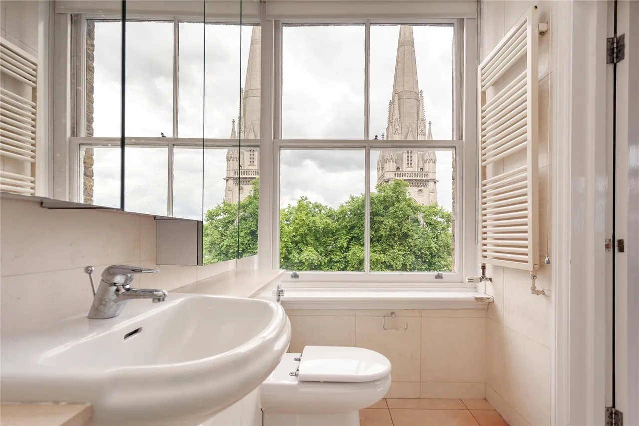 Old Court Place, London, W8, photo 13