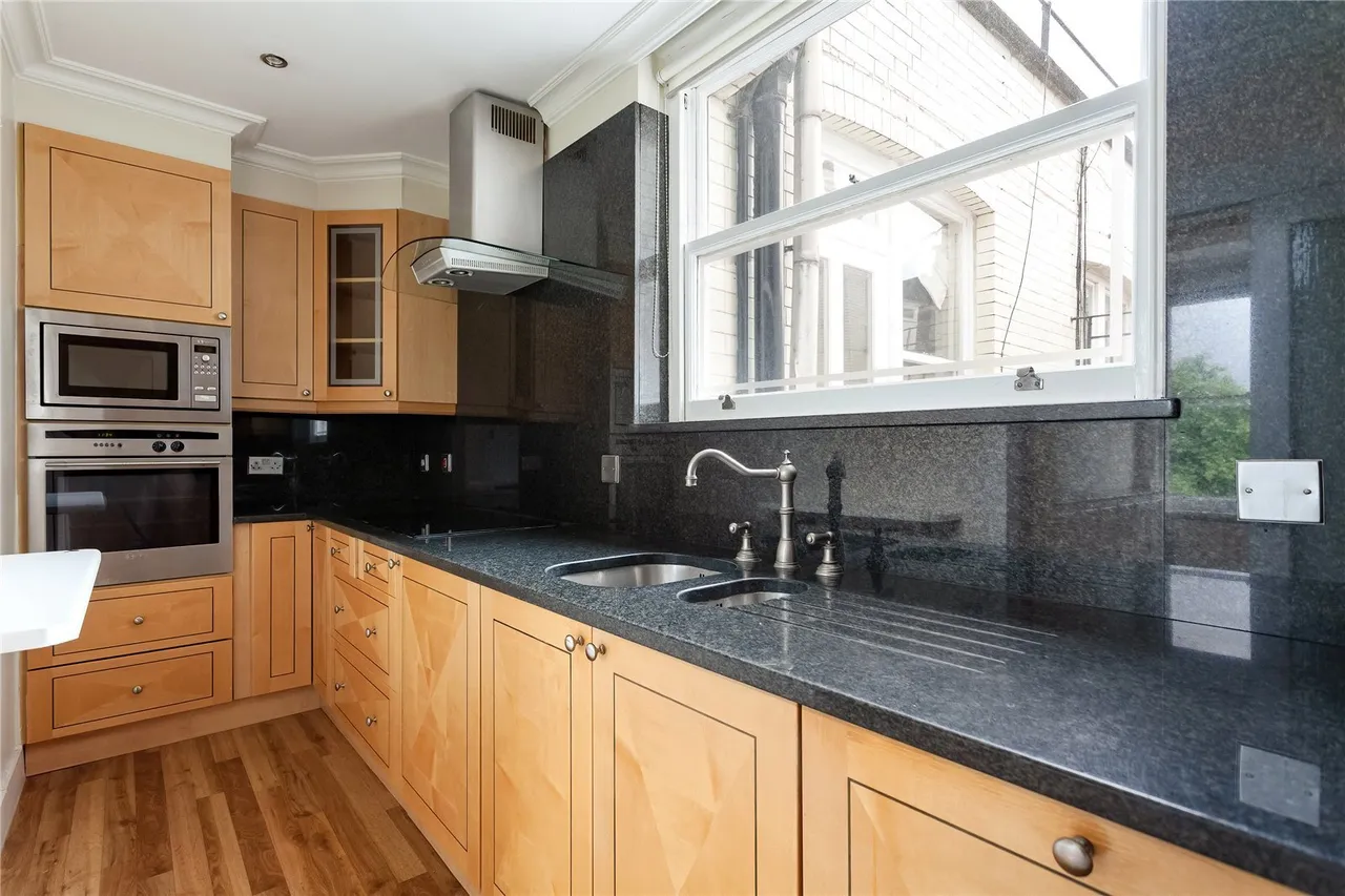 Old Court Place, London, W8, photo 5