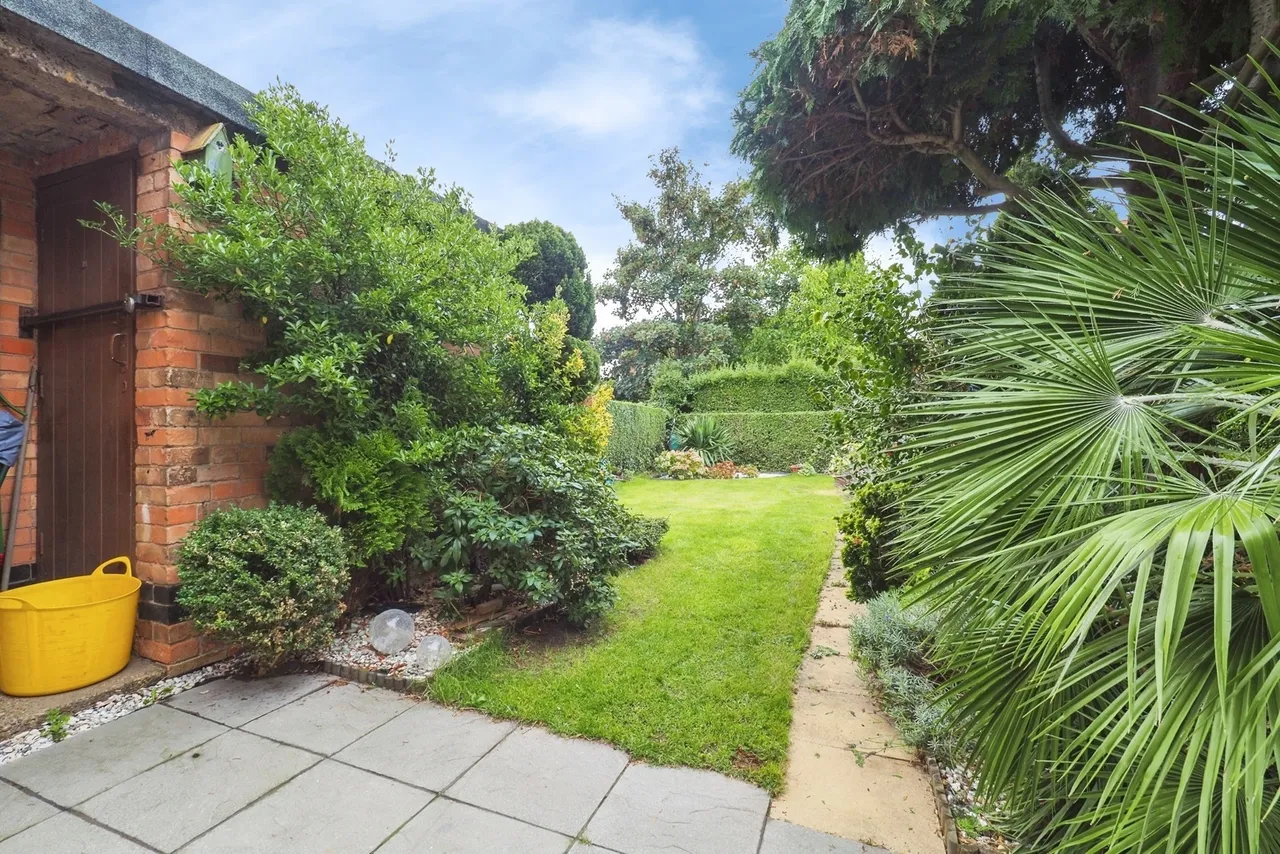 Hoylake Crescent, Bilborough, Nottingham, NG8, photo 17