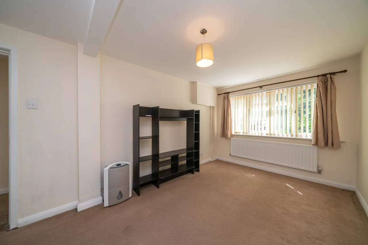 Middle Road, Aylesbury, photo 12
