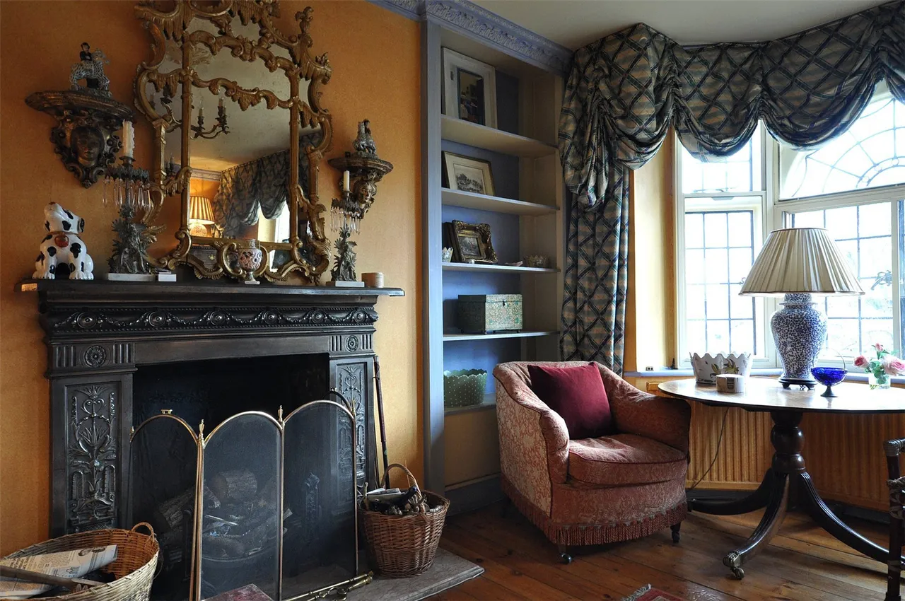6 bed house to rent — Cheyne Walk, Chelsea, SW3