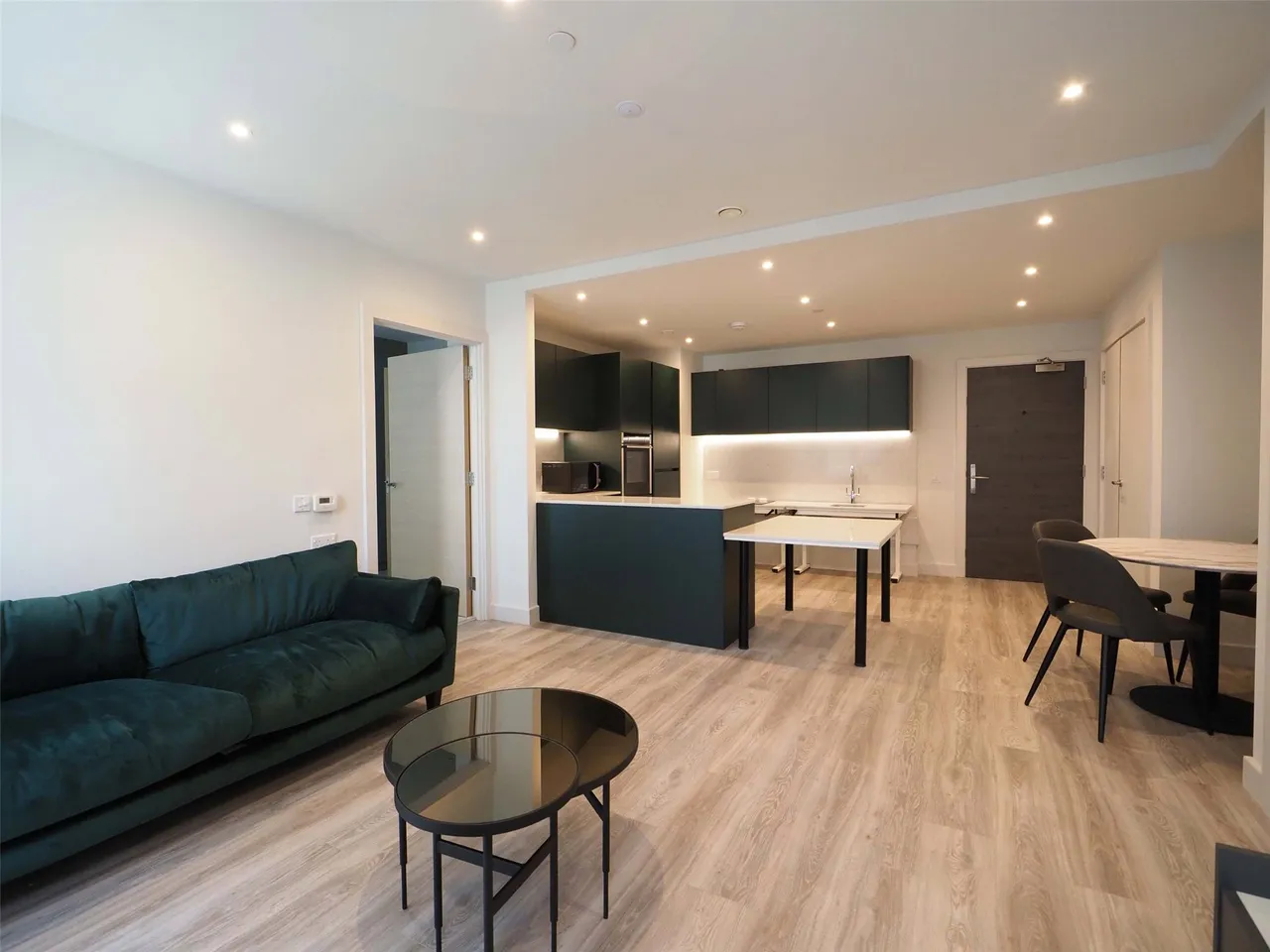 2 bed flat to rent — Boulevard Place, Hove, BN3 7RX