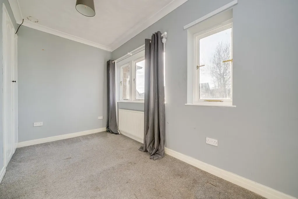 Cross Lane, Birkenshaw, BD11, photo 13