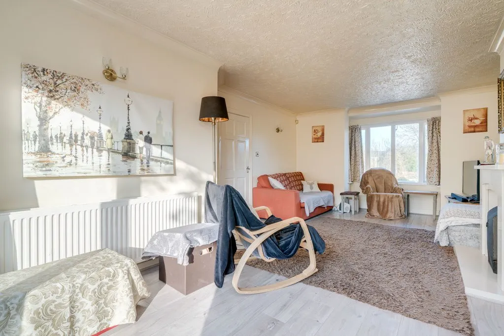 Cross Lane, Birkenshaw, BD11, photo 25
