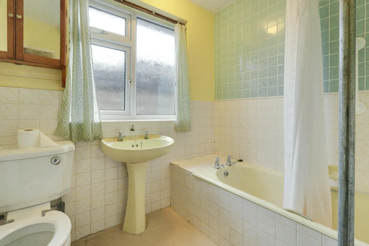 Third Avenue, Sandbach, photo 7