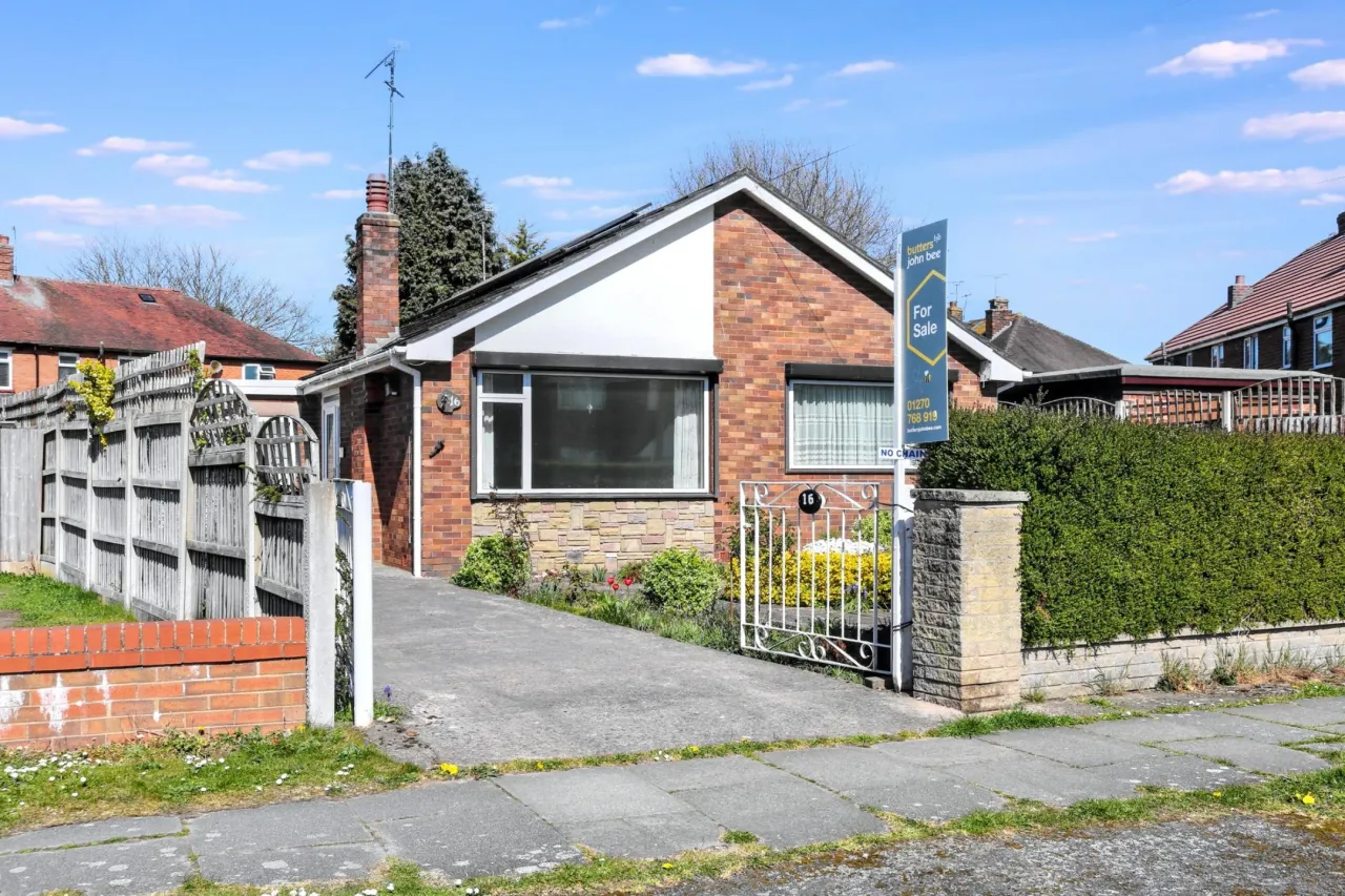 Third Avenue, Sandbach, photo 13