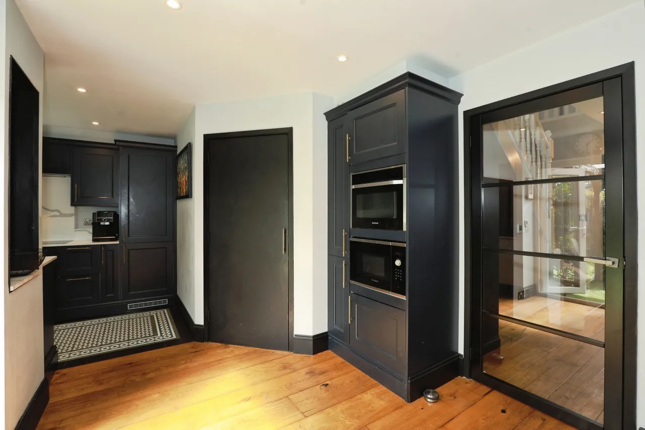 Ursuline Way, Crewe, CW2, photo 6