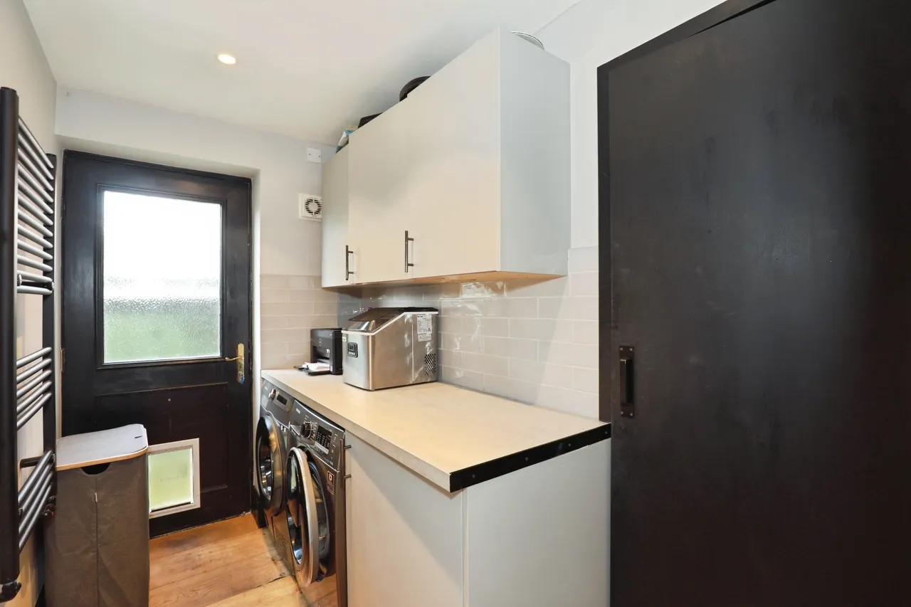 Ursuline Way, Crewe, CW2, photo 13