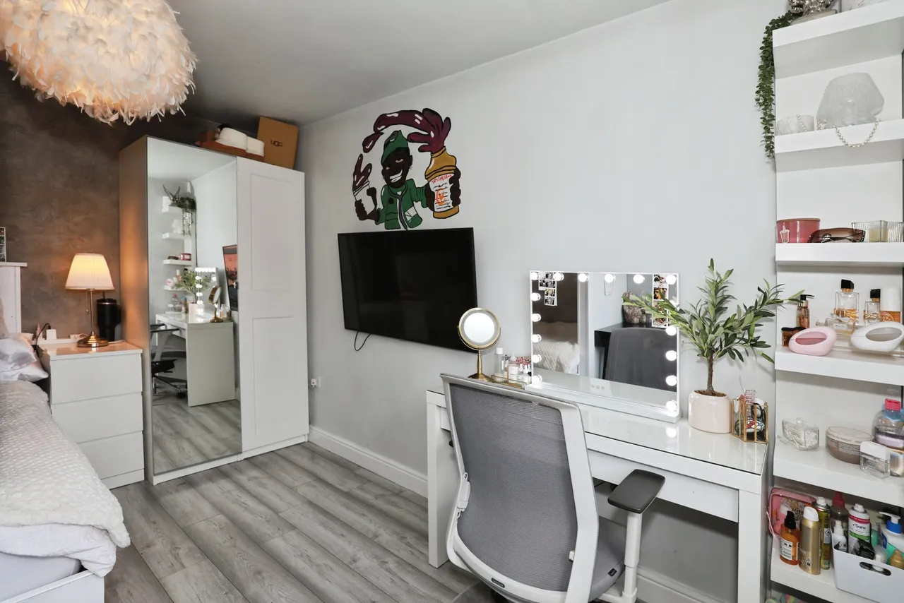 Ursuline Way, Crewe, CW2, photo 8