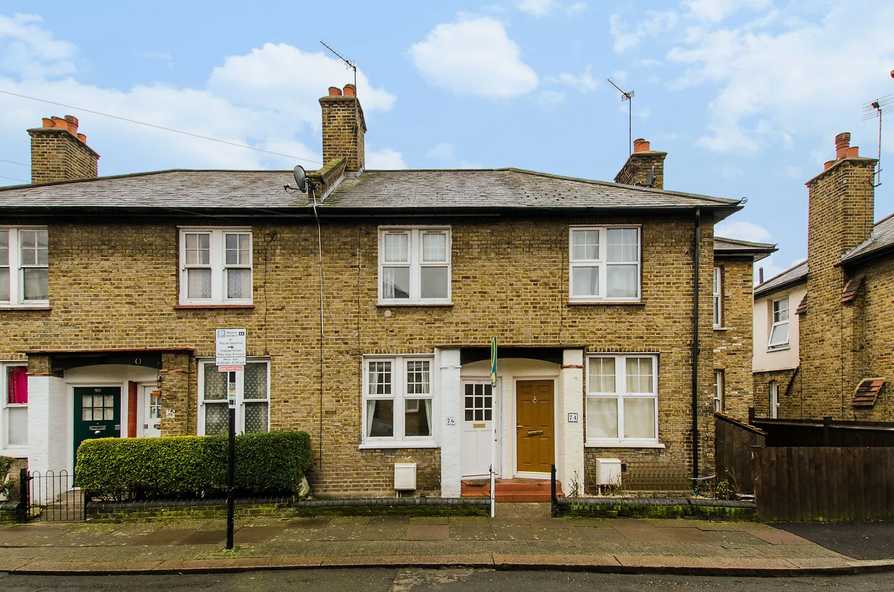 2 bed house for sale — 76 Coteford Street, London